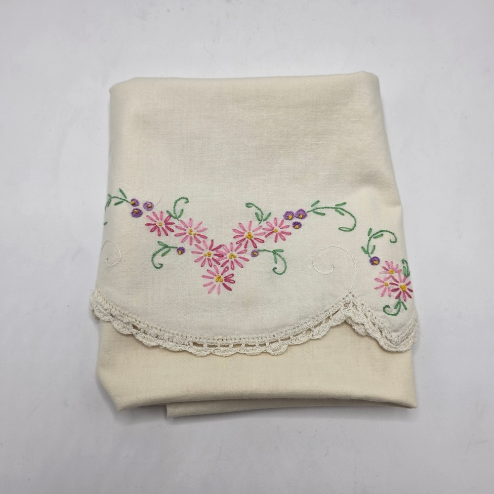 Vintage 90s Pillowcase Cream Hand Embroidered Floral Scalloped Lace Trim